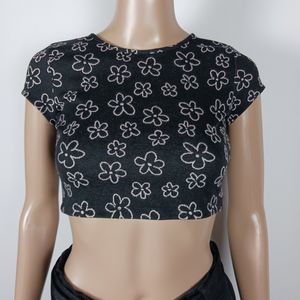 Bershka Crop Knit Top Short Sleeve Size XS